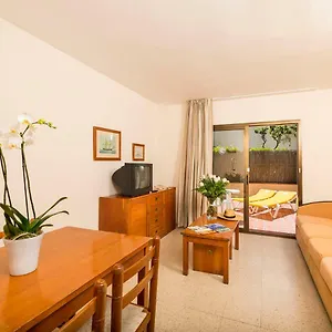 Gem Wellness & Hotel